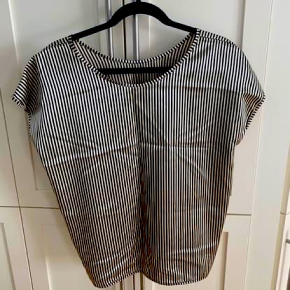 American Apparel women’s shirt